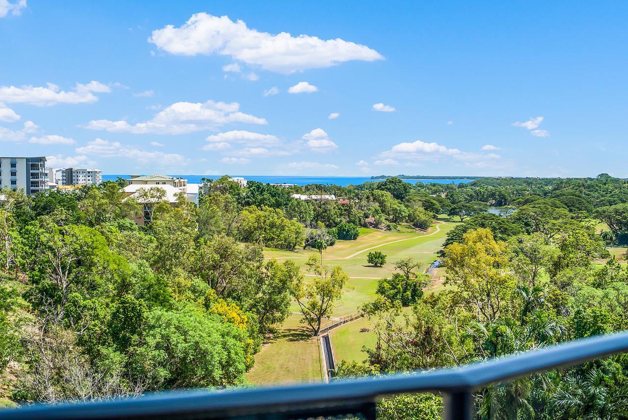 Huge Cbd Top Floor Apartment With Breath Taking Views! Darwin Exterior photo